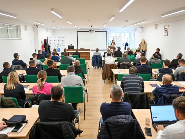 Prvo ovogodišnje predstavljanje Projekta 100 Pametnih Tvornica u gradu Prelogu! Prvo ovogodišnje predstavljanje Projekta 100 Pametnih Tvornica u gradu Prelogu!